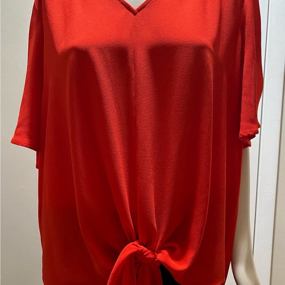 CHAUS Red Blouse with split sleeves & tie in the Front. SIZE: 2X - Picture 2 of 9